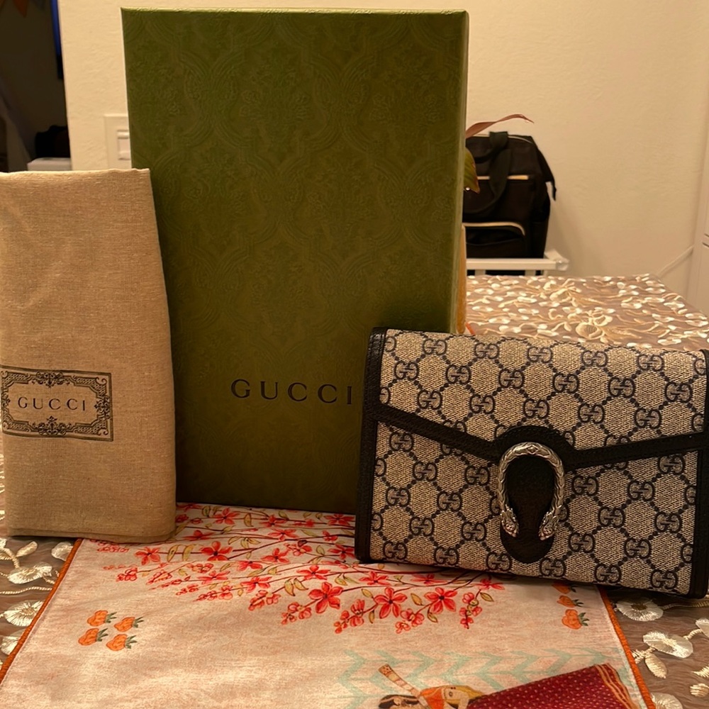 Authentic Gucci - Dionysus collection Crossbody